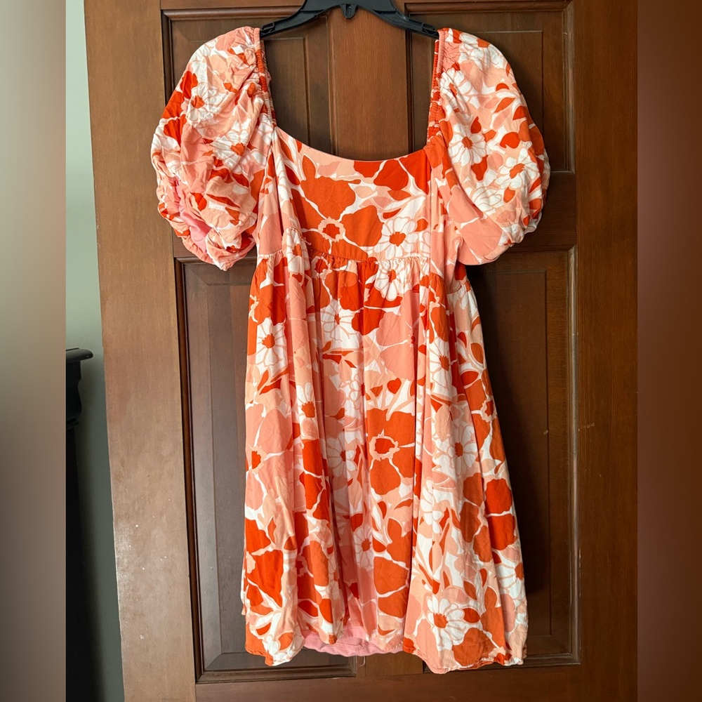 BaeVely Floral Midi Dress - Size M - New Without Tags